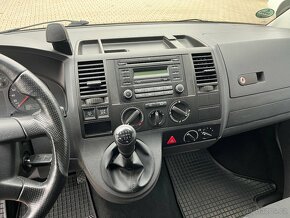 prodám  VW MULTIVAN  2,5 TDI  7 míst  ZÁRUKA - 12