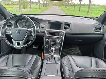 Volvo V60, 2.4 D6 162 kW AWD R-DESIGN HYBRID TWIN ENGINE - 12