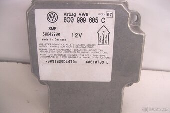 VW Passat B 5.5 W8 4.0i 4x4 automat náhradní díly - 12