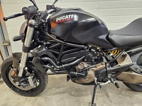 Ducati Monster 821 - 12