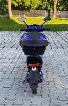 Elektroskutr bez ŘP Elektropower Nova M3 - 12