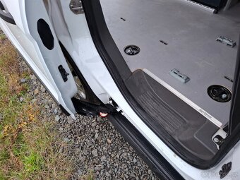 Ford Transit Connect 1,5 EcoBlue - 12