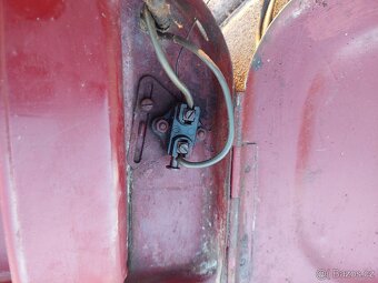 Jawa kyvacka, panelka - kastlik na naradi - 12