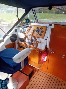 Kajutová loď Polaris 7,60 - 12