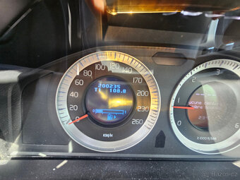 Volvo XC60 AWD, Manuální převodovka - 12