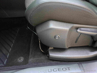 Peugeot 3008 1,2 PT ALLURE - 1828 - 12