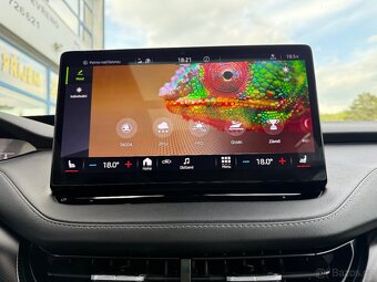 Škoda ENYAQ SPORTLINE iV 80x HEAD-UP VIRTUAL KAMERA TAŽNÉ 23 - 12