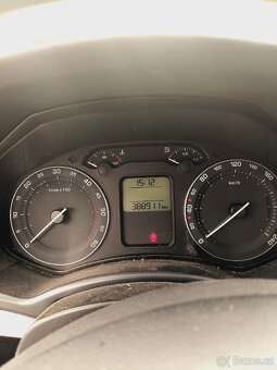 Škoda Octavia 2.0tdi NÁHRADNÍ DILY - 12