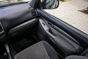 Toyota Land Cruiser 3.0D 122kw 6-st manual 2006 - 12
