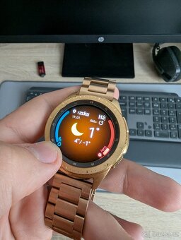 Samsung Galaxy Watch 42mm LTE Rose Gold - 12