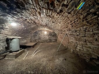 Všeradice. Prodej rodinného domu 188,8 m2 + příslušenství - 12