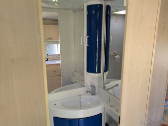 Karavan Chateau, rv 1998, 1000 kg, wc, platná STK, předstan - 12