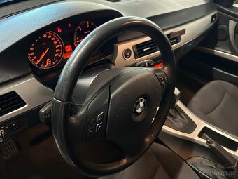 BMW 318D 2.0d E91 2011 CZ Automat Xenon Serviska - 12