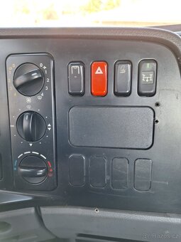 Mercedes-Benz Atego hákový nosič kontejnerů - 12