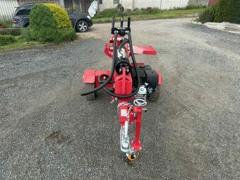 Štípačka dřeva 50T - 12