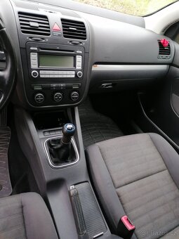 Prodám Volkswagen Golf V - 12