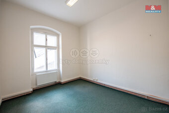 Pronájem kanceláří 95 m², Pardubice, ul. 17. listopadu - 12