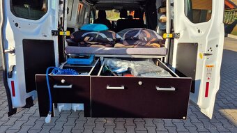 FORD TRANSIT CUSTOM - OBYTNÁ DODÁVKA CAMPER - 12