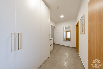 Pronájem bytu 2+kk, 62m², Uherské Hradiště - Derflanská - 12