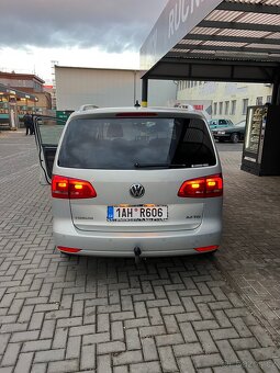 Volkswagen Touran 2.0TDI 125KWT DSG 7 mist - 12