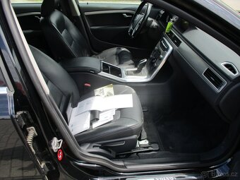 VOLVO XC70 2,4D 133kw Geartronic Momentum AWD 2015 - 12