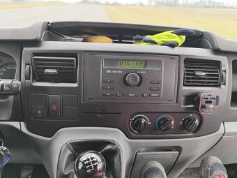 Ford Transit 2.4l, 103kw, rok 2010 - 12