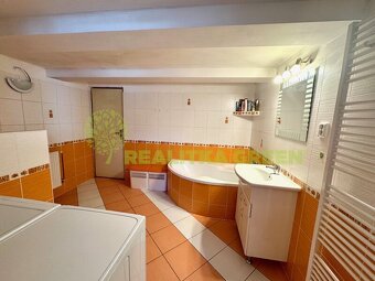 Rodinný dům Slušovice, okr. Zlín, CP 610 m2 - 12