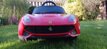 Elektrické autíčko Ferrari - 12