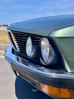 BMW 520i r.v.1982, model e28, šestiválec - 12