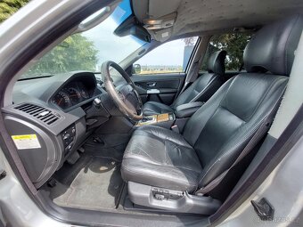 Volvo XC 90 2,4 D5 120kW 4x4  GEARTRONIC  7-MÍST - 12
