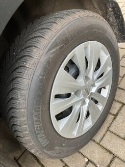 Prodám Nissan Juke 1,0 DIG-T 86 kW v provozu 8/2021 - 12