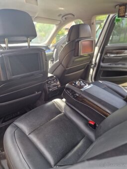 BMW 750i f01 4.4 bi-turbo 2009 - 12