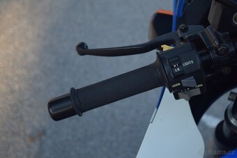 Suzuki GR75A 1986 - 12