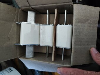 Náhradné diely - 12