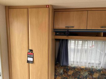 Hobby De Luxe 440 / 100 km/h/ Francouzská postel - 12