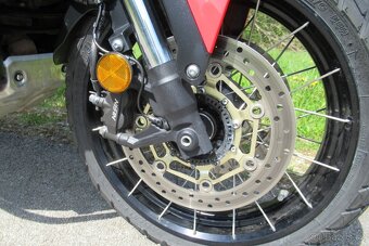 Honda X-ADV 750 LeoVince - 12