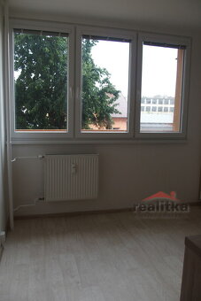 Pronájem luxusního bytu 1+1 s terasou, Opava, ul. Holasická - 12