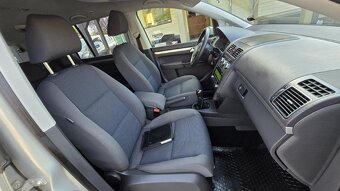 VOLKSWAGEN TOURAN 1.2TSI TRENDLINE 7MÍSTNÝ - 12