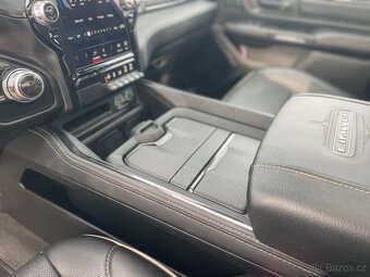 Ram 1500 Limited 2022 najeto 8 000km - 12
