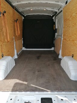 Prodej Ford Transit L3H2 2,0-96kW - rok 2023 - 12