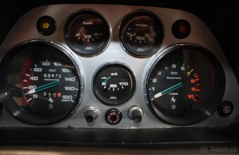 Ferrari 308 GTS z roku 1978 - 12