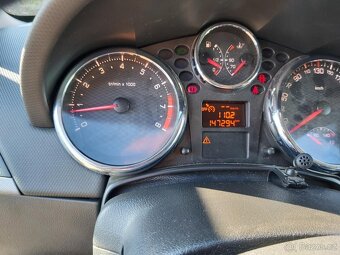 Peugeot 207 1,6i GTI 128Kw - 12