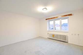 Pronájem bytu - 2+1 - ulice Zámečnická centrum - Trutnov - 12