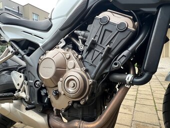 Honda CB 650F - 12