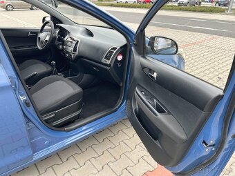 Hyundai I20 1.2i 63kw koup. ČR naj. jen 26 tisíc - 12