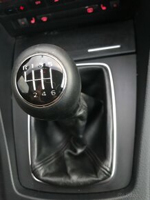 Audi A4 2,0 TDi S-line - 12