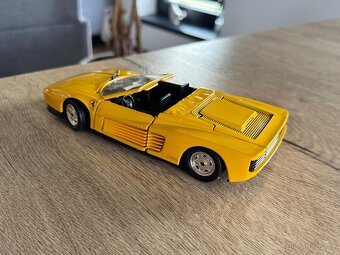 Ferrari 1:24 - 12