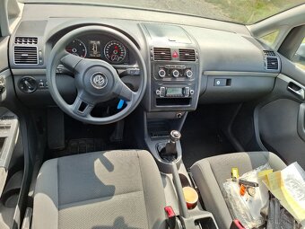 VW Touran 1.6 TDI 77kw Klima Model 2012 Nová Stk. - 12