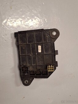 Kawasaki GPZ 1100 Unitrak díly - 12