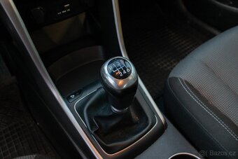 Hyundai i30 CW 1.6 CRDi 16V DOHC - 12